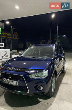 Внедорожник / Кроссовер Mitsubishi Outlander 2011 в 