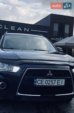 Внедорожник / Кроссовер Mitsubishi Outlander 2011 в 