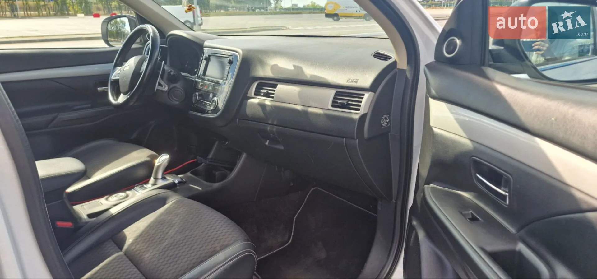 2014 Mitsubishi Outlander - мініатюра 11