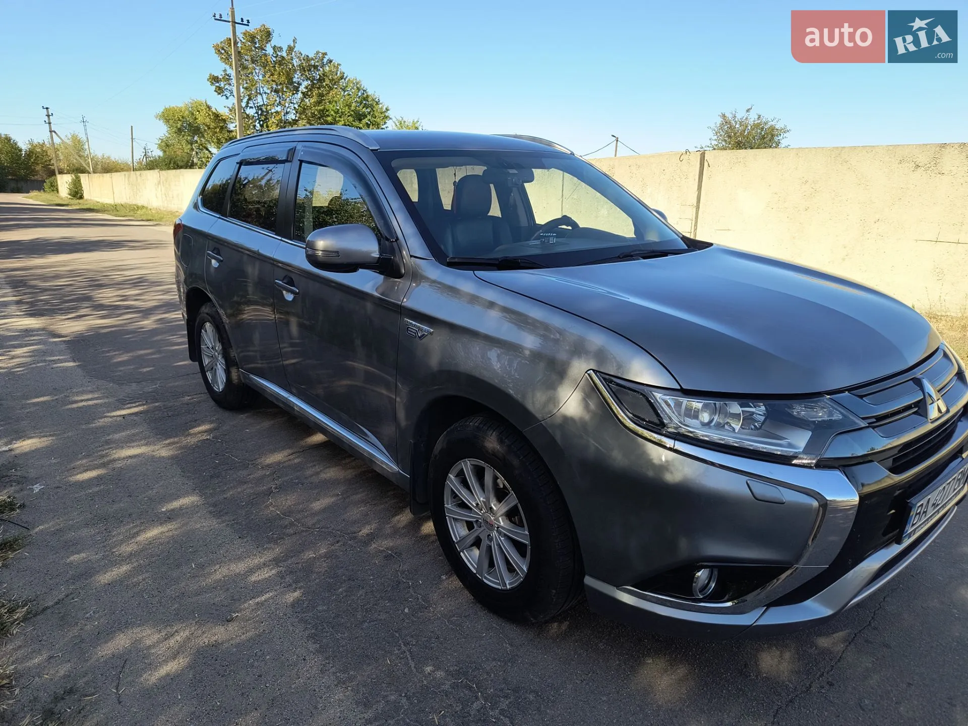 2016 Mitsubishi Outlander - мініатюра 2