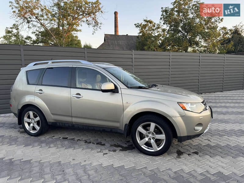 Внедорожник / Кроссовер Mitsubishi Outlander 2008 в Киеве фото 5 Внедорожник / Кроссовер Mitsubishi Outlander 2008 в Киеве