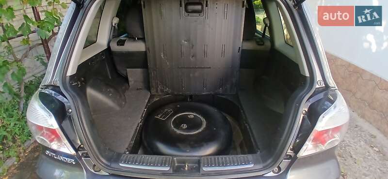 Внедорожник / Кроссовер Mitsubishi Outlander 2008 в Александрие