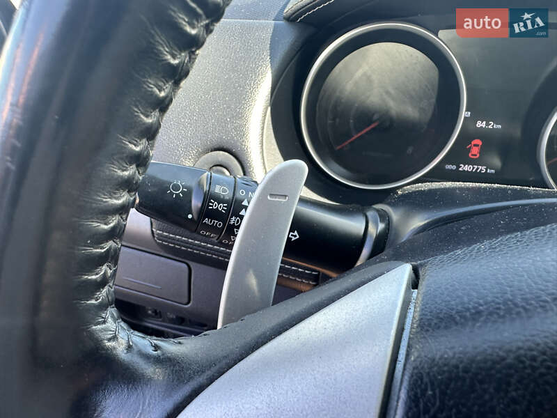 Позашляховик / Кросовер Mitsubishi Outlander 2009 в Ніжині