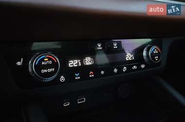 Внедорожник / Кроссовер Mitsubishi Outlander 2022 в 