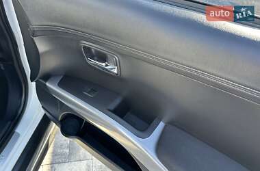 Внедорожник / Кроссовер Mitsubishi Outlander 2010 в 