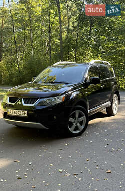 Внедорожник / Кроссовер Mitsubishi Outlander 2007 в Киеве