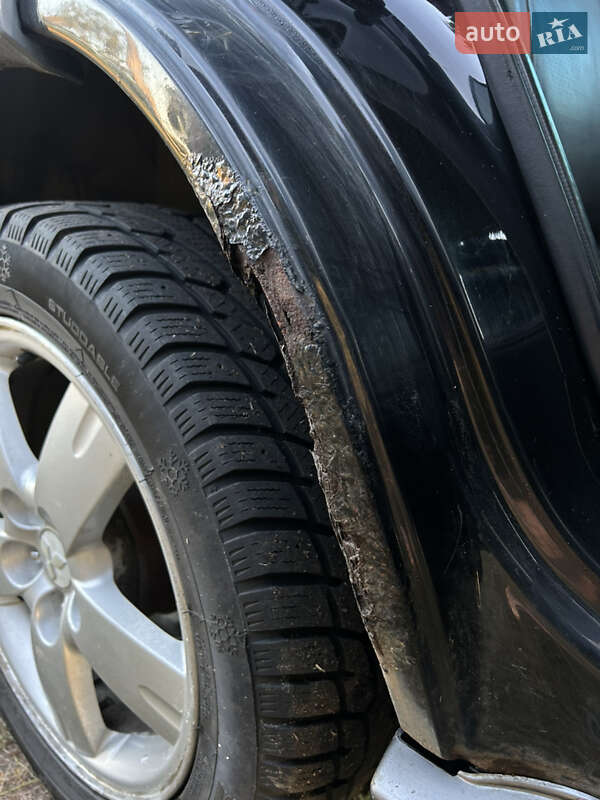 Позашляховик / Кросовер Mitsubishi Outlander 2006 в Чорнобаї