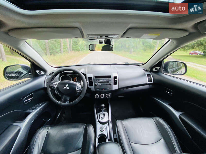 Позашляховик / Кросовер Mitsubishi Outlander 2008 в Харкові