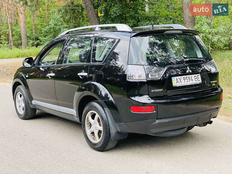 Позашляховик / Кросовер Mitsubishi Outlander 2008 в Харкові