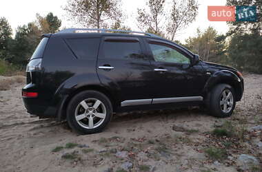 Внедорожник / Кроссовер Mitsubishi Outlander 2008 в 