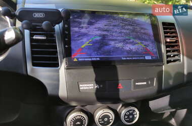 Внедорожник / Кроссовер Mitsubishi Outlander 2008 в 