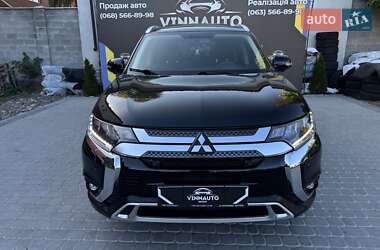 Внедорожник / Кроссовер Mitsubishi Outlander 2021 в 