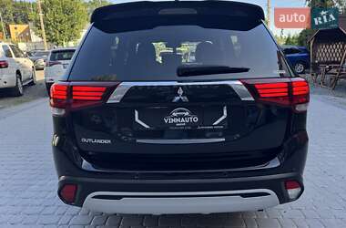 Внедорожник / Кроссовер Mitsubishi Outlander 2021 в 