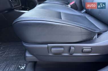 Внедорожник / Кроссовер Mitsubishi Outlander 2021 в 