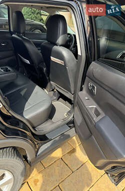 Внедорожник / Кроссовер Mitsubishi Outlander 2014 в 