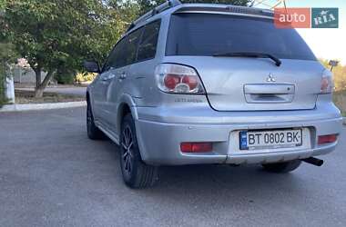 Внедорожник / Кроссовер Mitsubishi Outlander 2009 в 