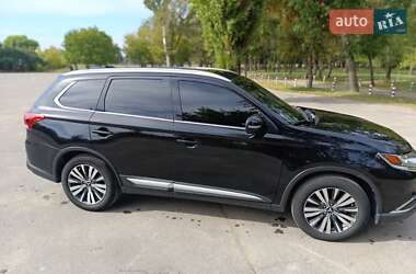 Внедорожник / Кроссовер Mitsubishi Outlander 2020 в Павлограде