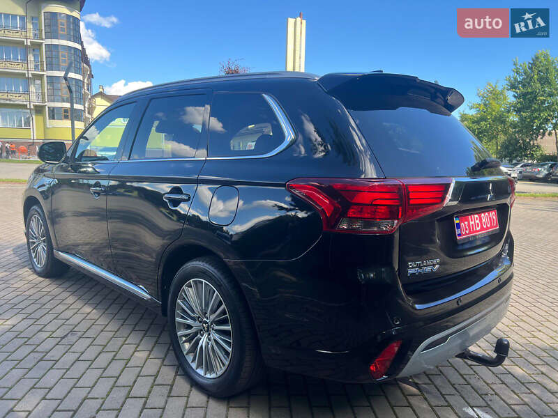 Позашляховик / Кросовер Mitsubishi Outlander 2020 в Львові фото 5 Позашляховик / Кросовер Mitsubishi Outlander 2020 в Львові