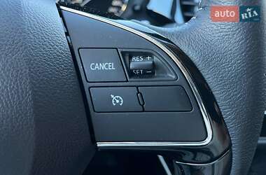 Внедорожник / Кроссовер Mitsubishi Outlander 2021 в 