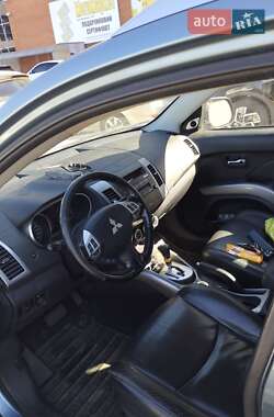 Mitsubishi Outlander 2008