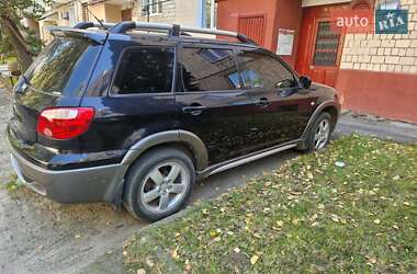 Внедорожник / Кроссовер Mitsubishi Outlander 2005 в 