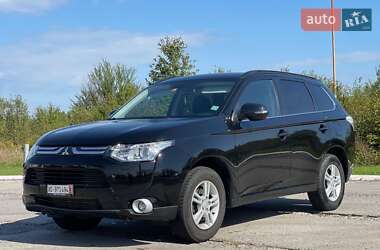 Внедорожник / Кроссовер Mitsubishi Outlander 2013 в Ужгороде