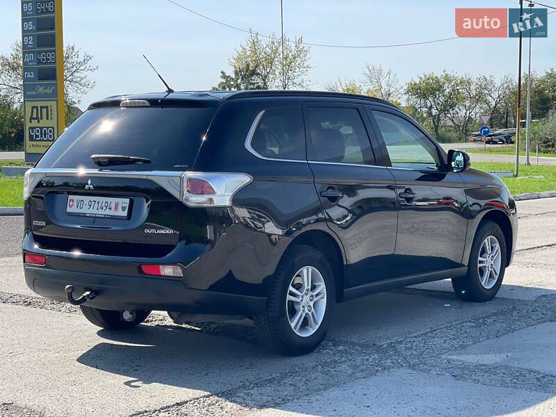 Внедорожник / Кроссовер Mitsubishi Outlander 2013 в Ужгороде