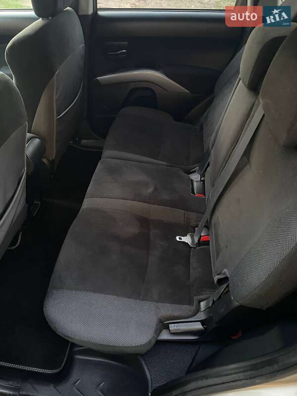 Внедорожник / Кроссовер Mitsubishi Outlander 2008 в Харькове