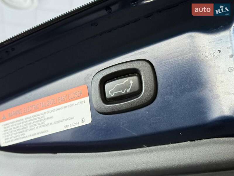 Позашляховик / Кросовер Mitsubishi Outlander 2016 в Одесі