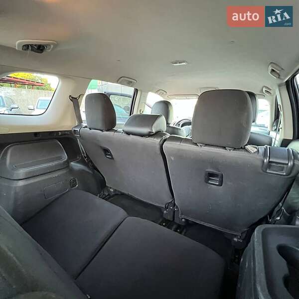 Позашляховик / Кросовер Mitsubishi Outlander 2016 в Чернігові