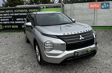 Mitsubishi Outlander 2022
