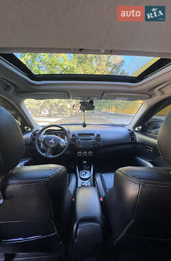 Внедорожник / Кроссовер Mitsubishi Outlander 2008 в 