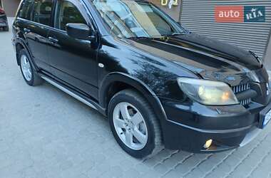 Внедорожник / Кроссовер Mitsubishi Outlander 2006 в 