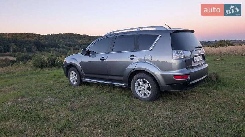 Внедорожник / Кроссовер Mitsubishi Outlander 2009 в Львове