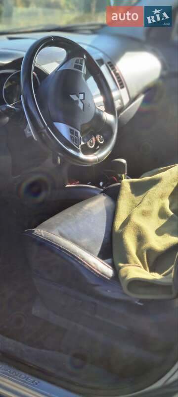 Позашляховик / Кросовер Mitsubishi Outlander 2008 в Ланівці