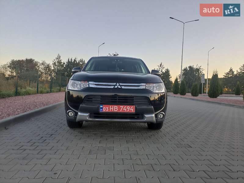 Внедорожник / Кроссовер Mitsubishi Outlander 2015 в Житомире фото 9 Внедорожник / Кроссовер Mitsubishi Outlander 2015 в Житомире