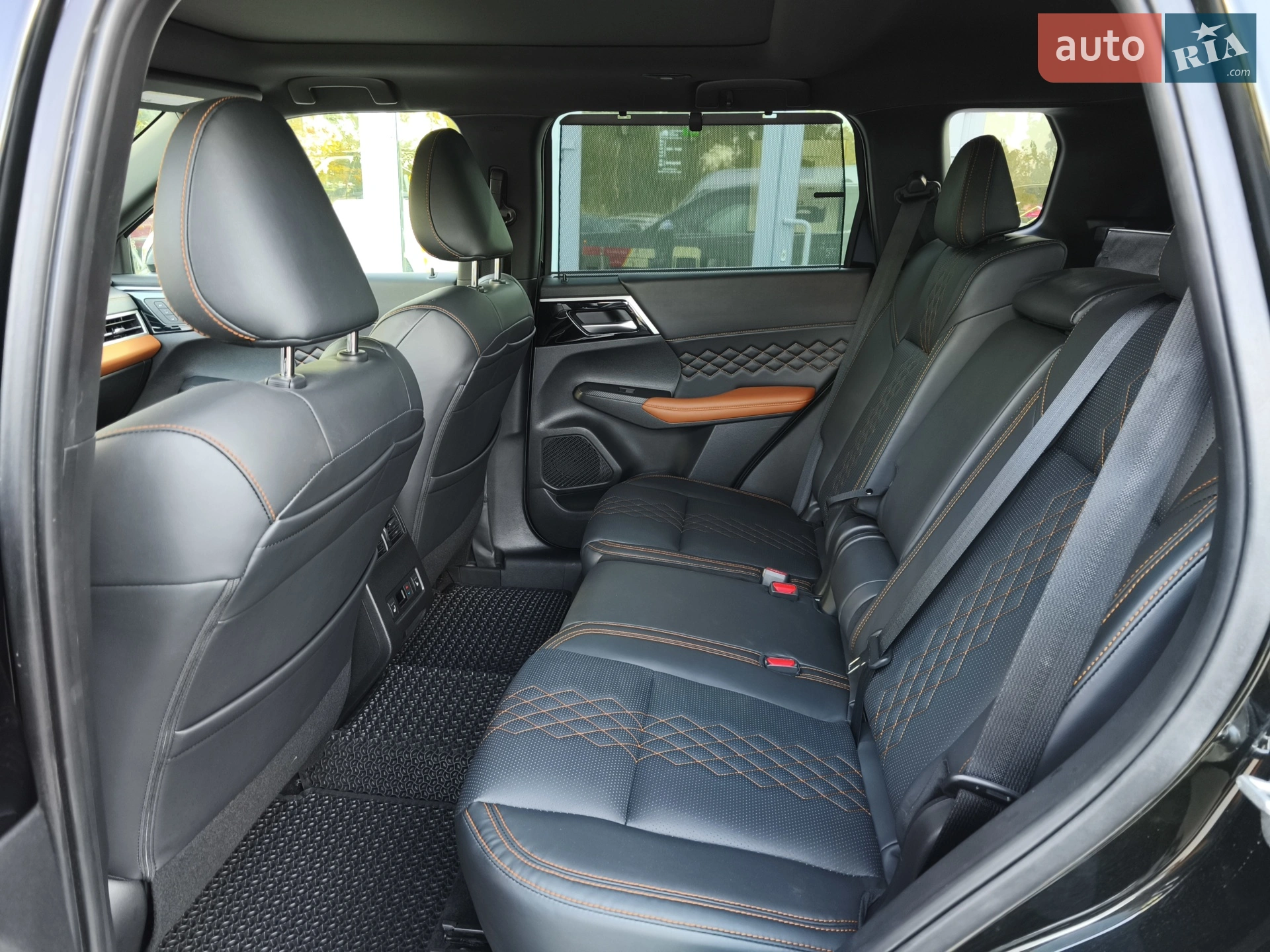 2023 Mitsubishi Outlander - мініатюра 14