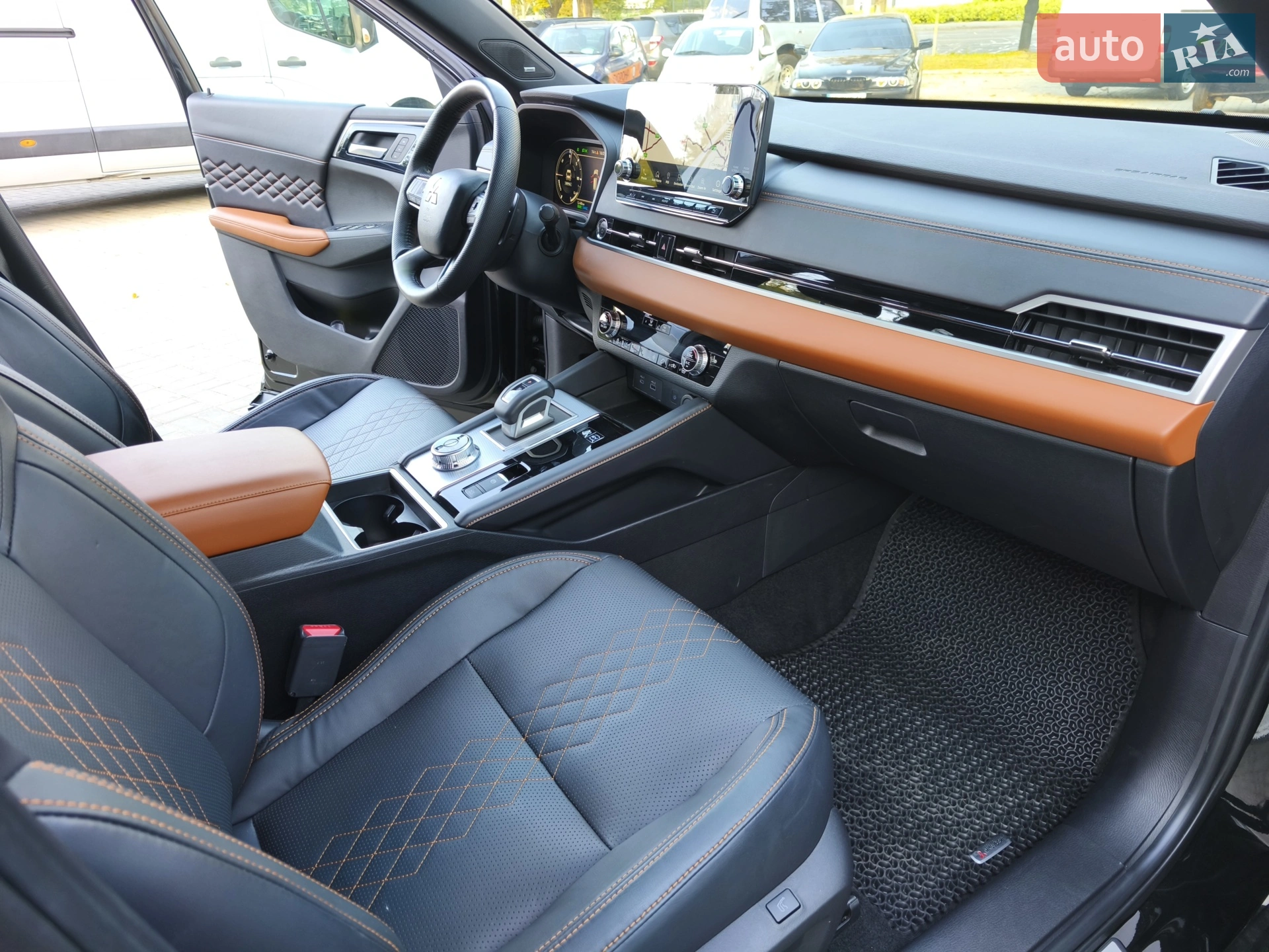 2023 Mitsubishi Outlander - мініатюра 17