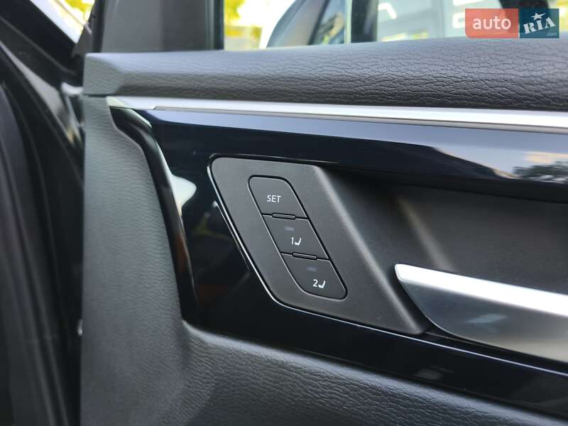 Позашляховик / Кросовер Mitsubishi Outlander 2023 в Дніпрі