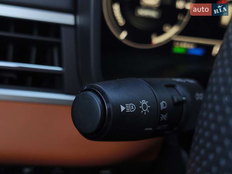 Позашляховик / Кросовер Mitsubishi Outlander 2023 в Дніпрі