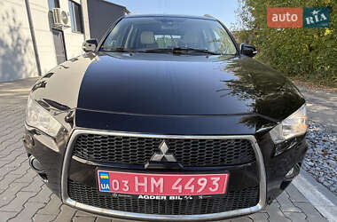 Внедорожник / Кроссовер Mitsubishi Outlander 2010 в 