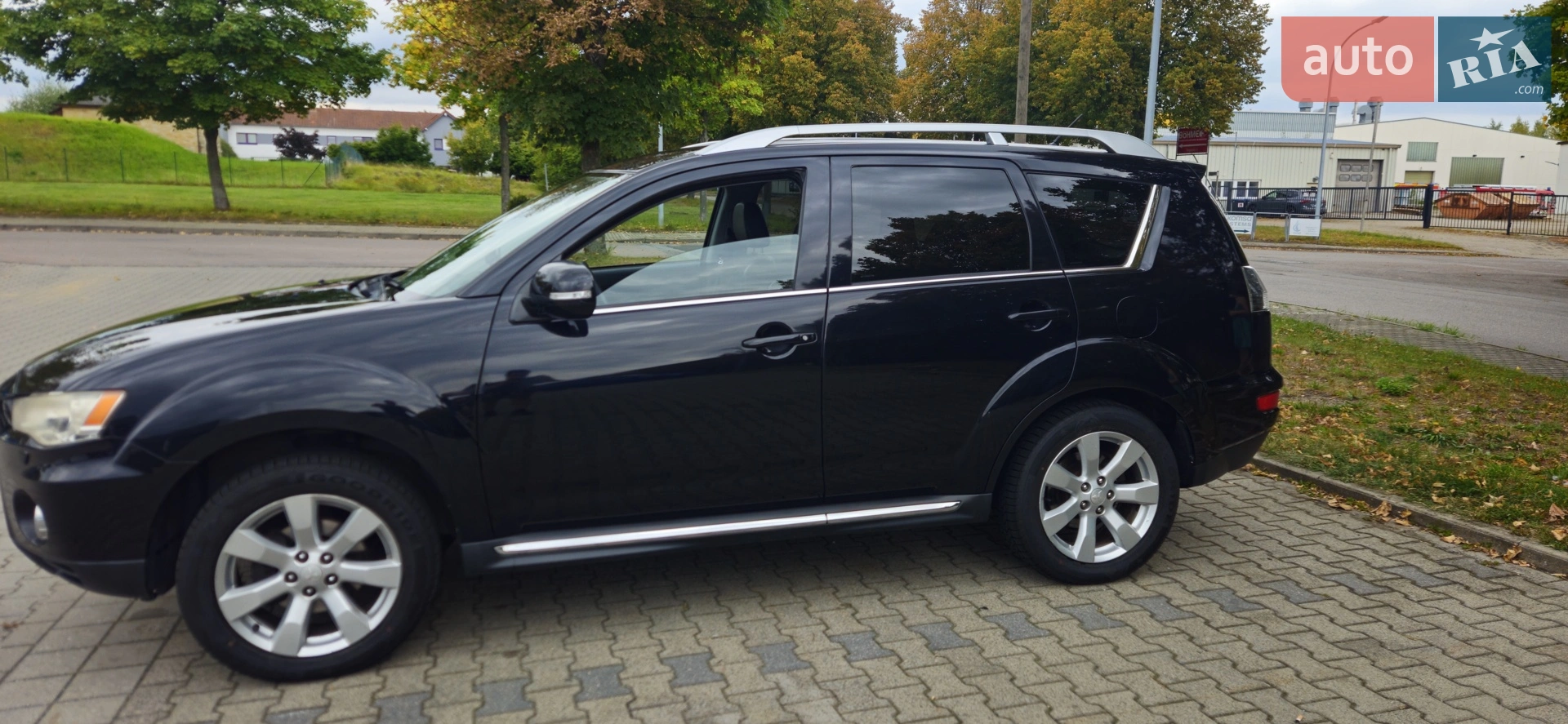 2010 Mitsubishi Outlander - мініатюра 13