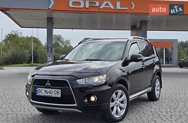 Внедорожник / Кроссовер Mitsubishi Outlander 2010 в Калуше