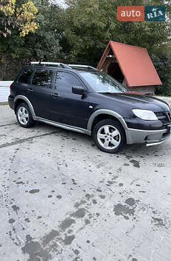 Внедорожник / Кроссовер Mitsubishi Outlander 2006 в 