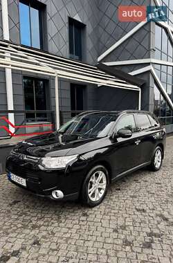 Mitsubishi Outlander 2013
