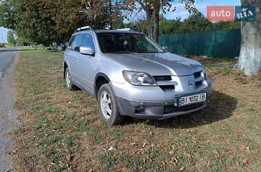 Внедорожник / Кроссовер Mitsubishi Outlander 2003 в Чутове
