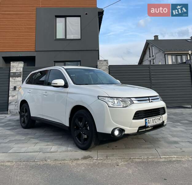Mitsubishi Outlander 2014