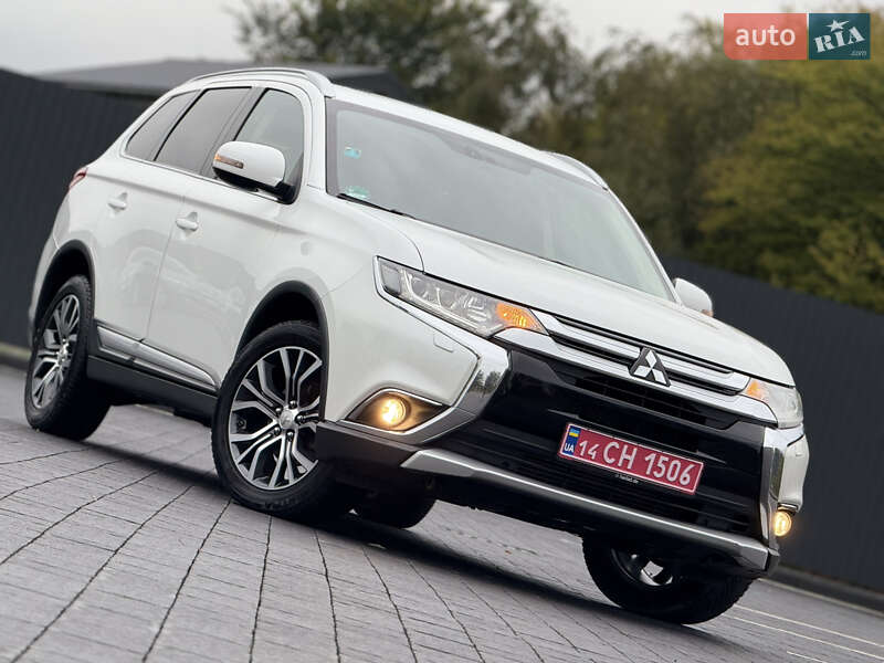 Mitsubishi Outlander 2016
