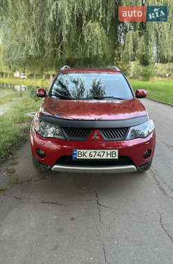 Внедорожник / Кроссовер Mitsubishi Outlander 2008 в 