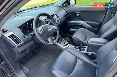 Внедорожник / Кроссовер Mitsubishi Outlander 2006 в 